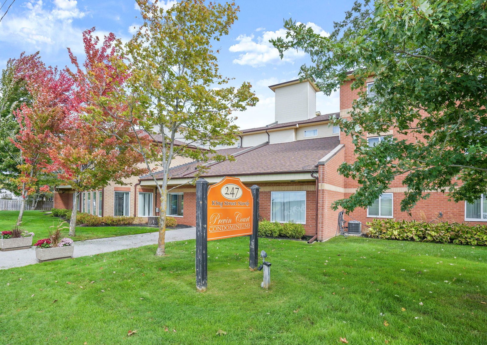 247 King Condos, New Tecumseth, Toronto