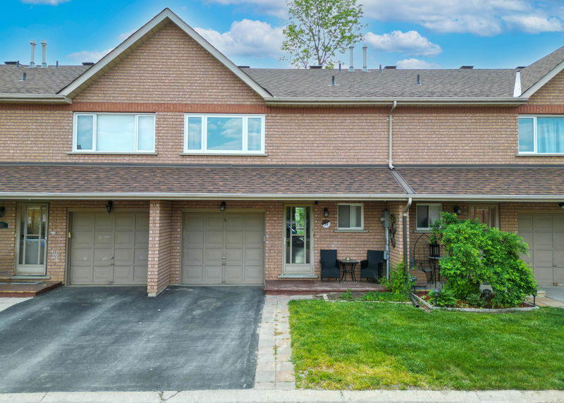 Riverley Lane Condos