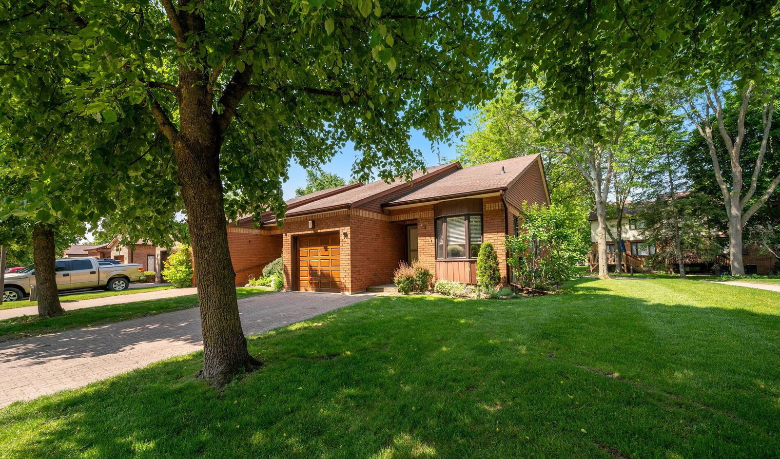 Green Briar Road Condos, New Tecumseth, Toronto