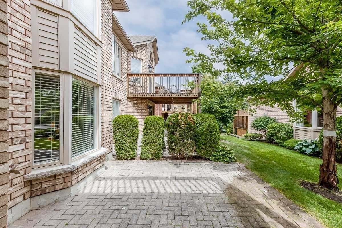 Patio — Montebello Terrace Condos, New Tecumseth, Toronto