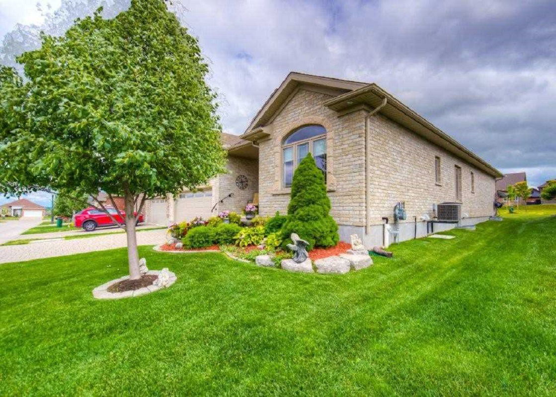 Exterior Side — Stonecroft, Wilmot, Toronto