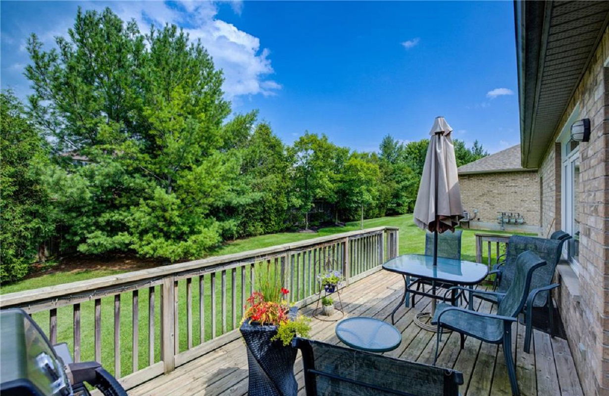 Patio — 149 Laschinger Boulevard, Wilmot, Toronto