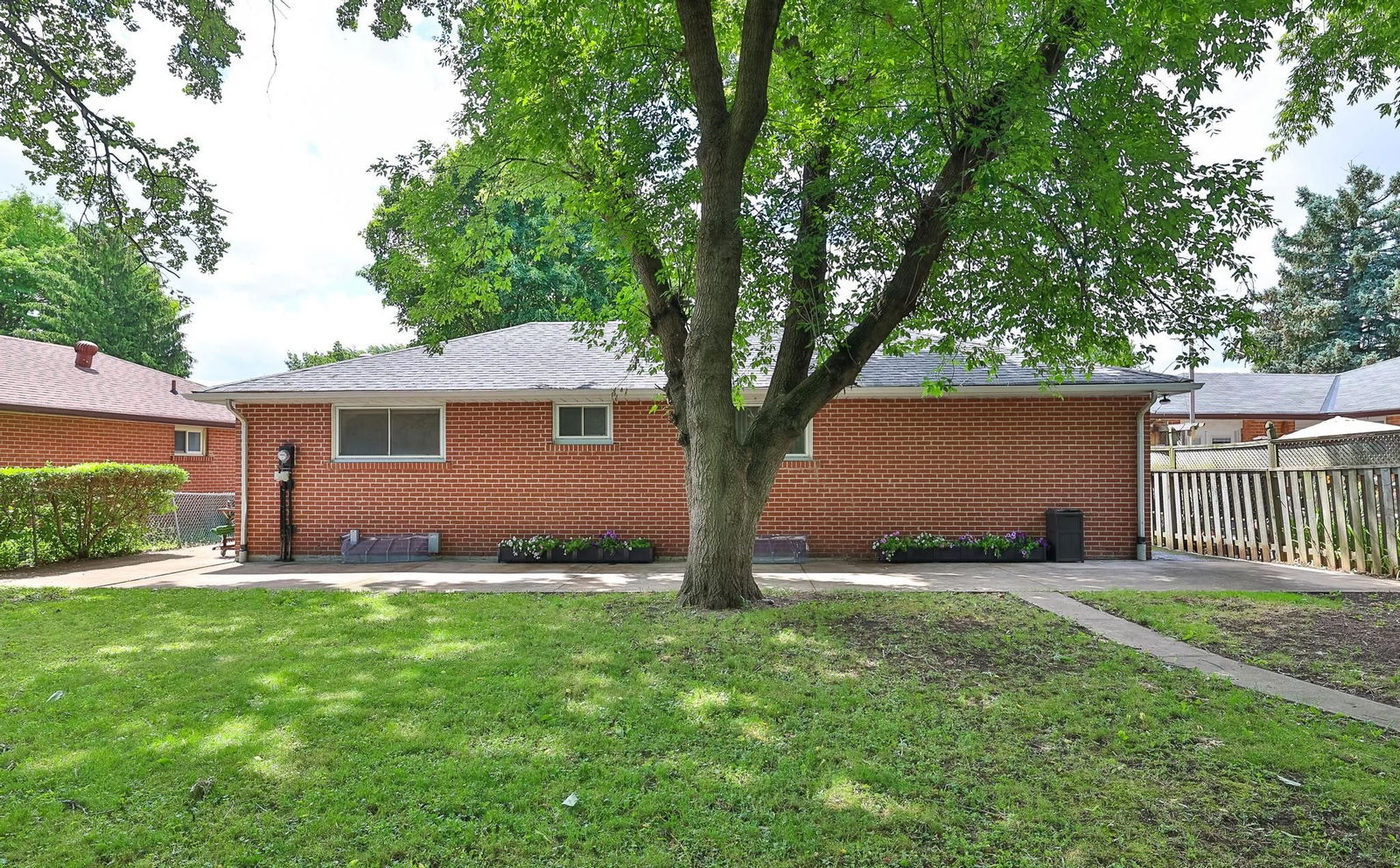 Stonecroft, Wilmot, Toronto