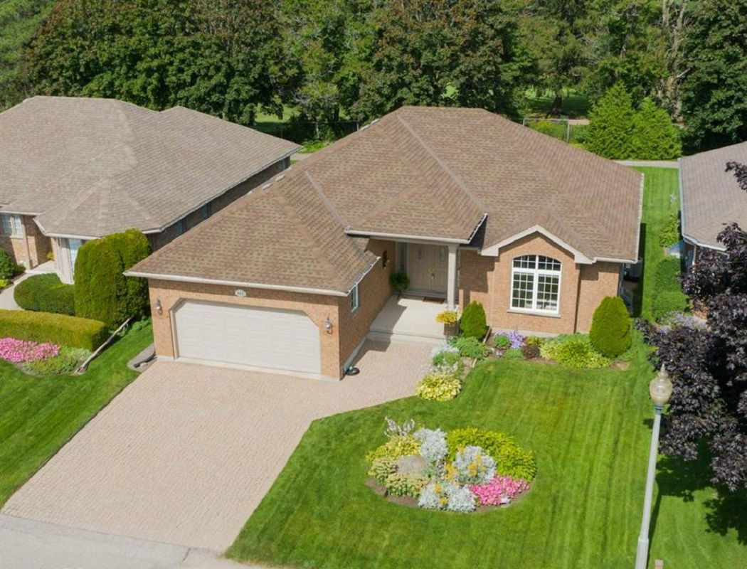 Foxboro Drive, Wilmot, Toronto