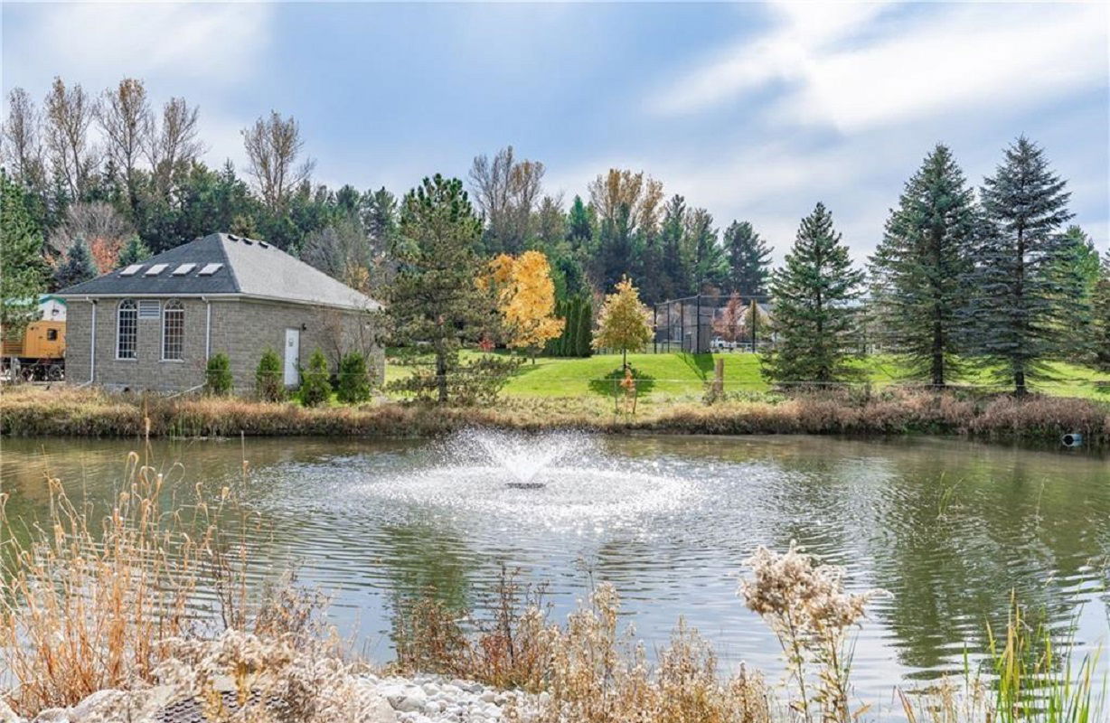 Foxboro Drive, Wilmot, Toronto