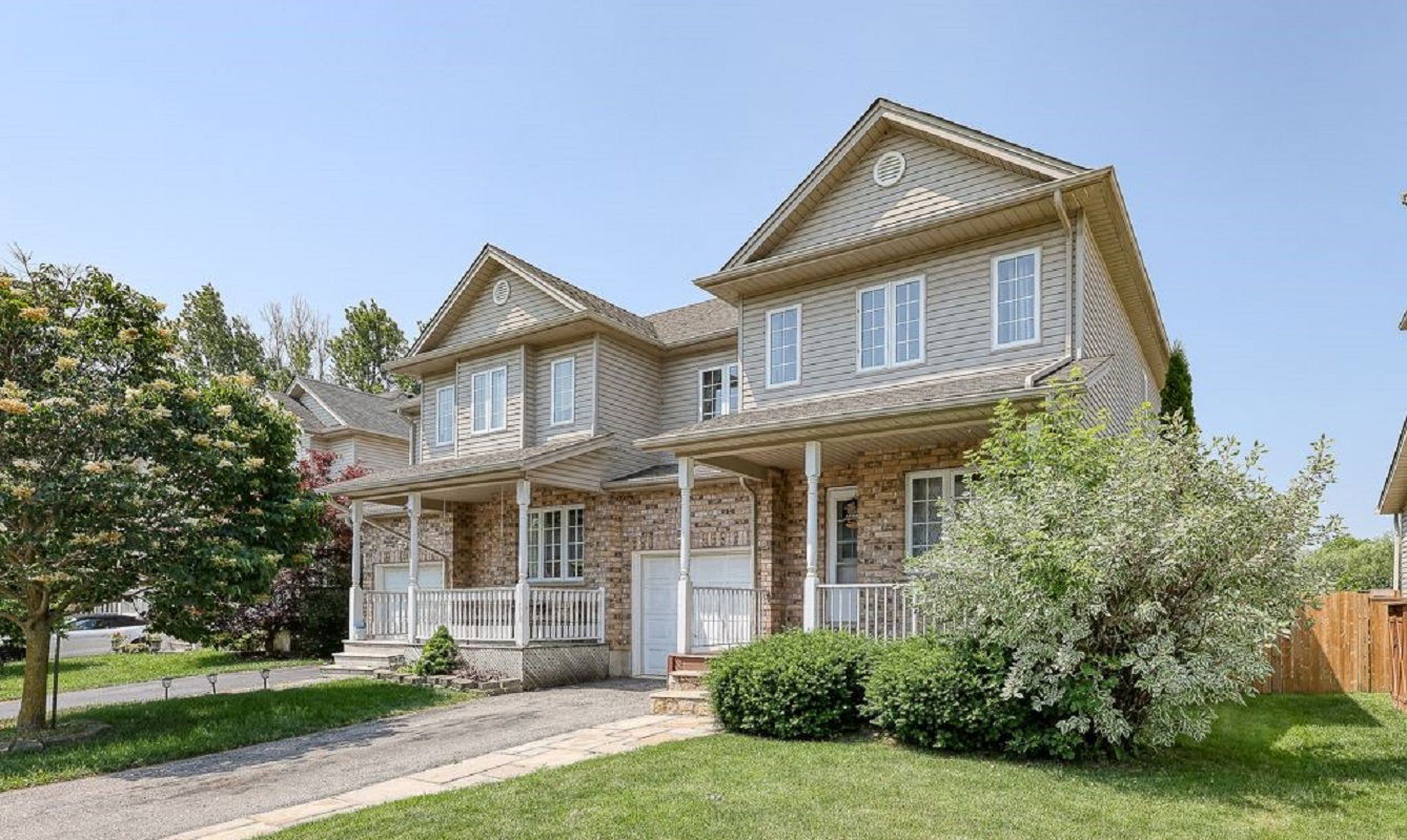 Exterior Side — Coachman's Lane, Wilmot, Toronto