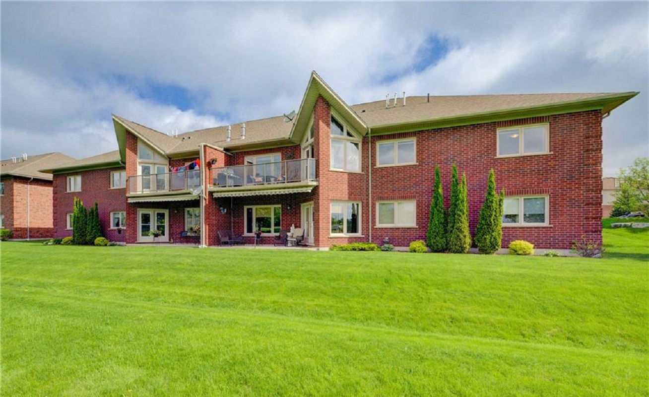 Snow Goose Crescent Condos, Woolwich, Toronto