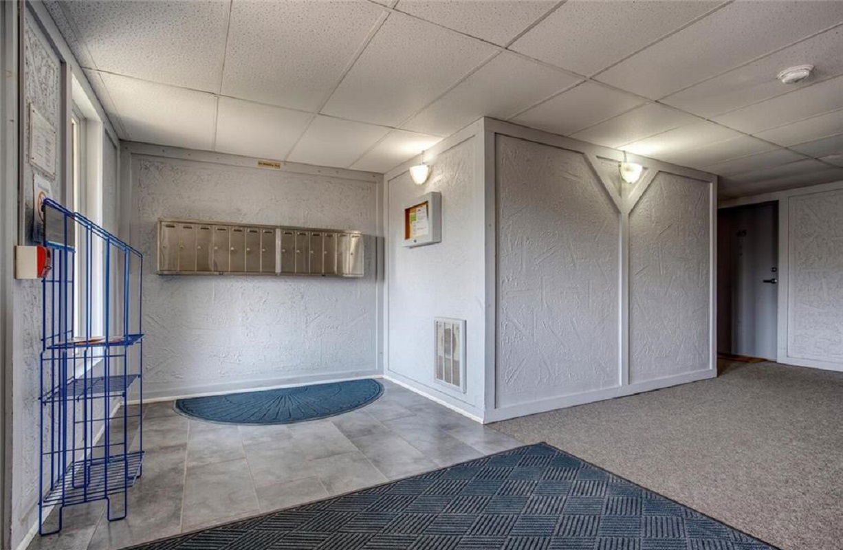 Lobby — Flamingo Court, Woolwich, Toronto