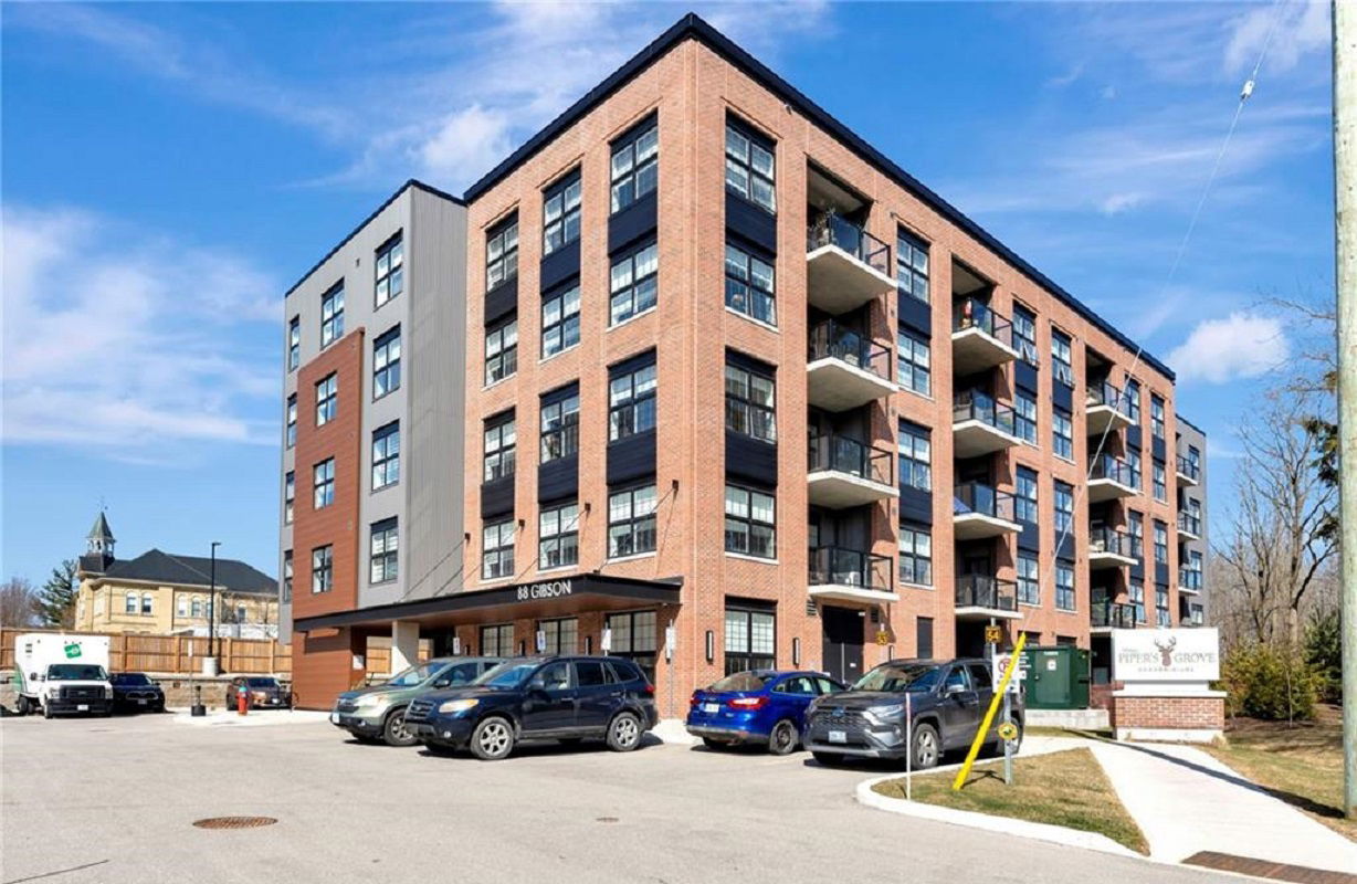 Piper's Grove Condominiums, North Dumfries, Toronto