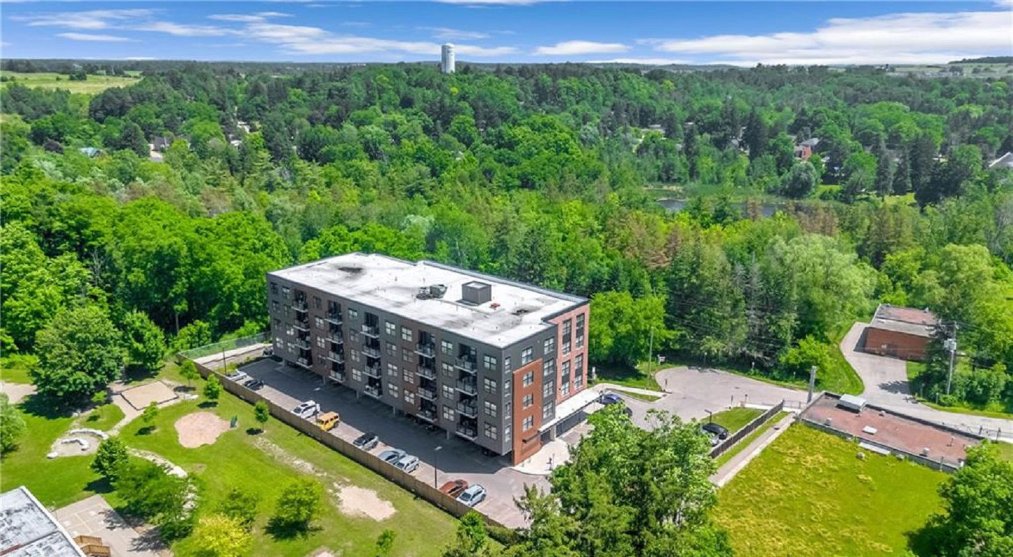 Piper's Grove Condominiums, North Dumfries, Toronto