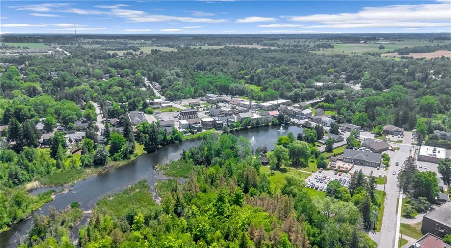 Skyline — Piper's Grove Condominiums, North Dumfries, Toronto