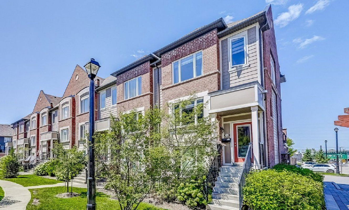 81 Burton Howard Townhouses, Aurora, Toronto