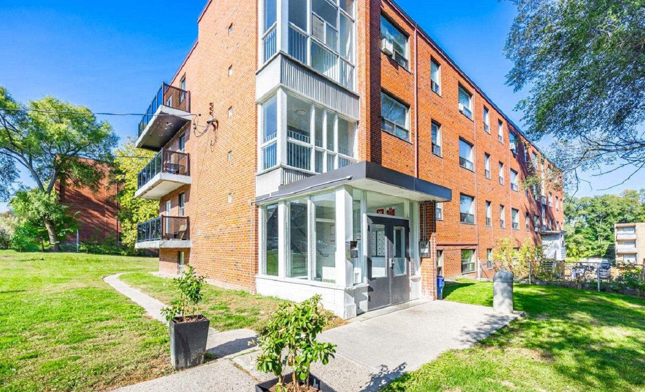 4 Hill Height Road, Etobicoke, Toronto