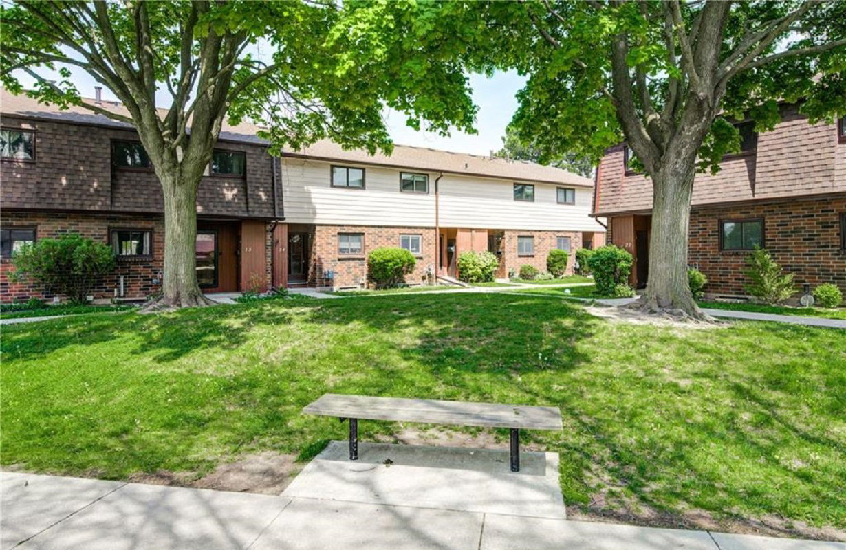 25 Garrow Drive, Hamilton, Toronto