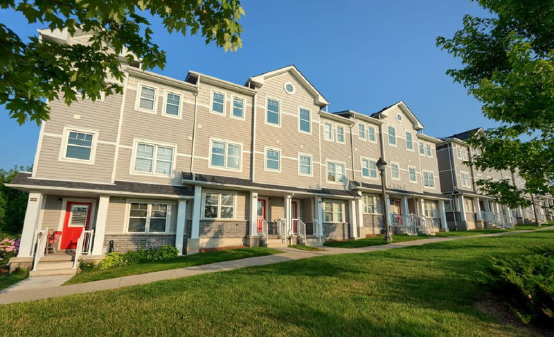 1971 Ottawa Street South