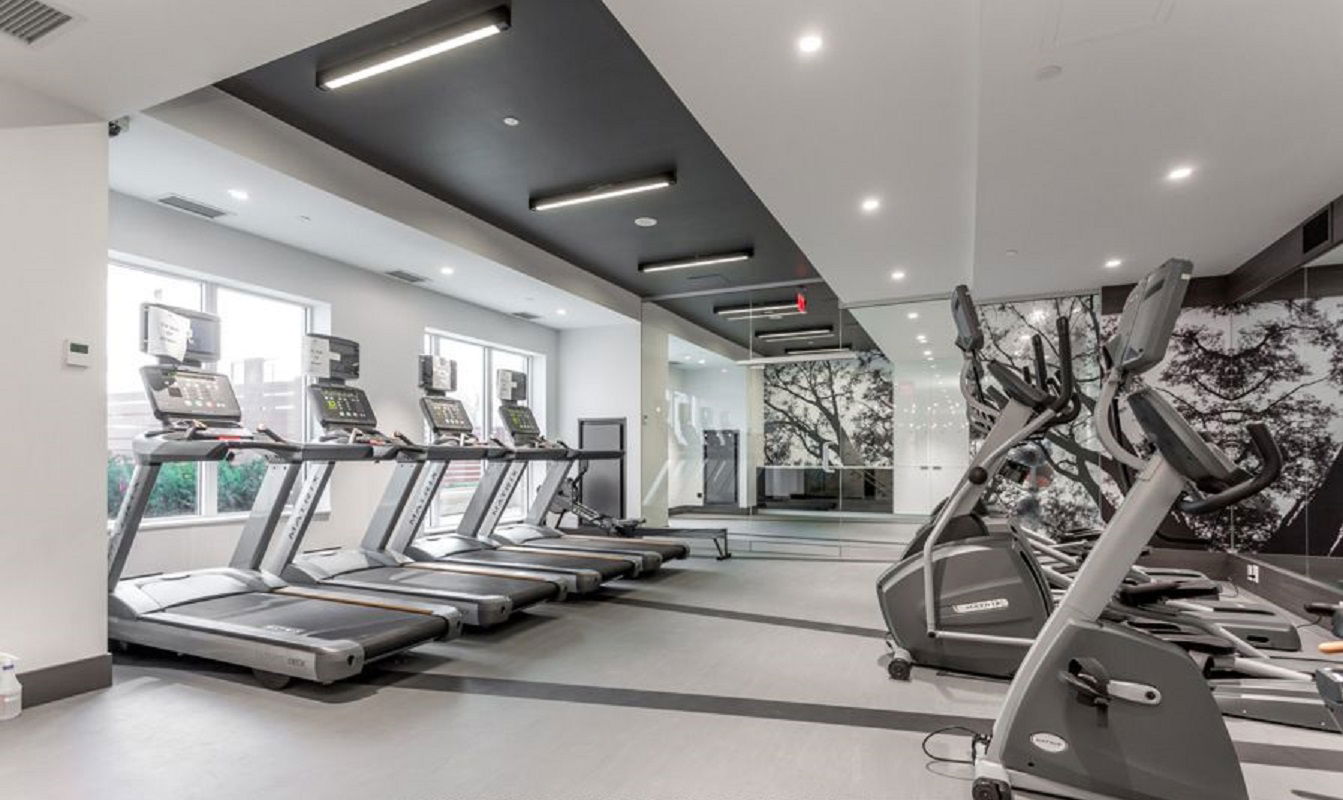 Gym — 526 Bloor Street West, Downtown, Toronto
