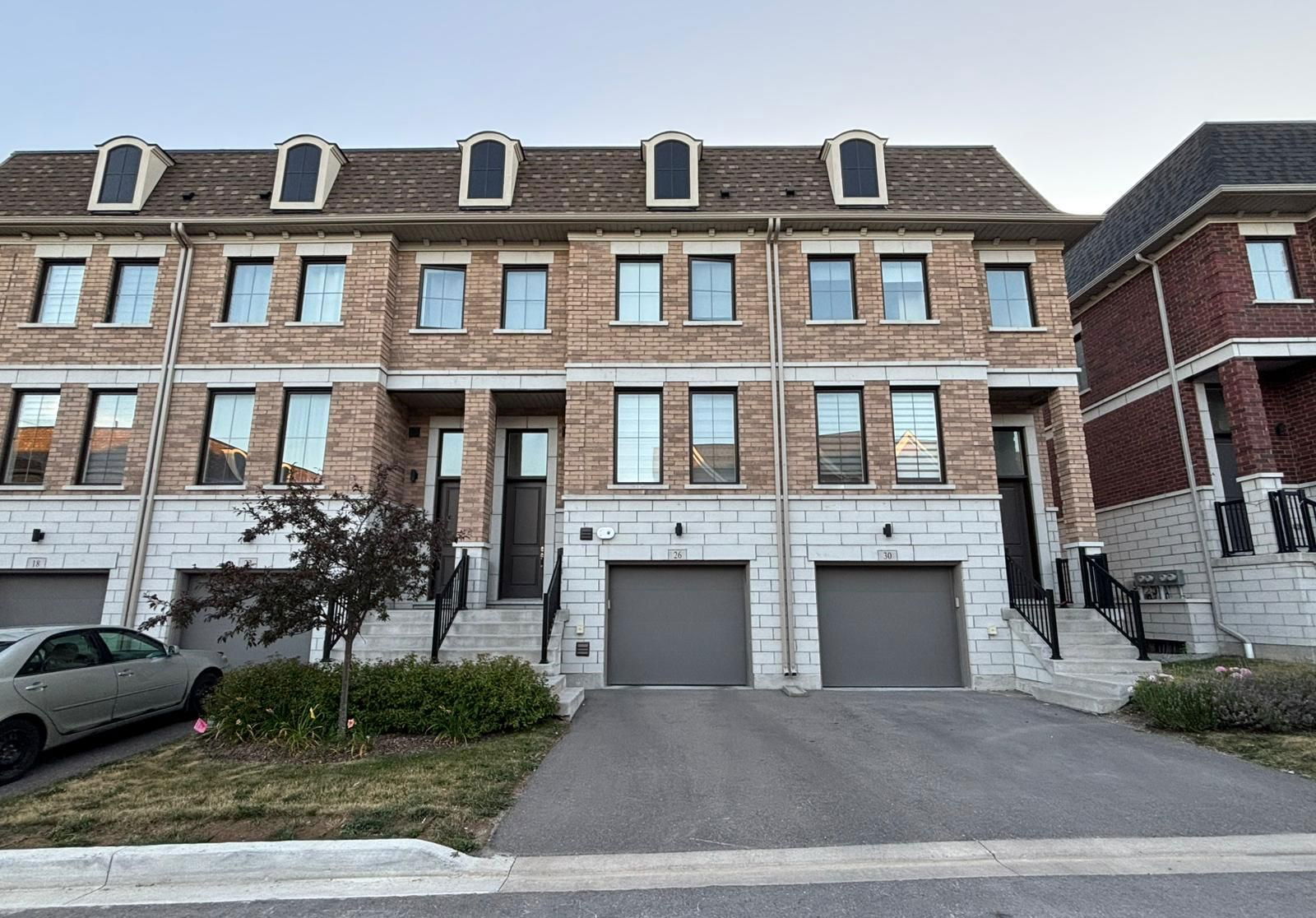 26 Seacoasts Circle, Vaughan, Toronto