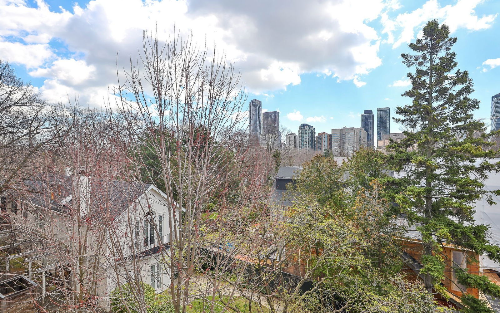 Skyline — 31 Rosedale Road, Midtown, Toronto