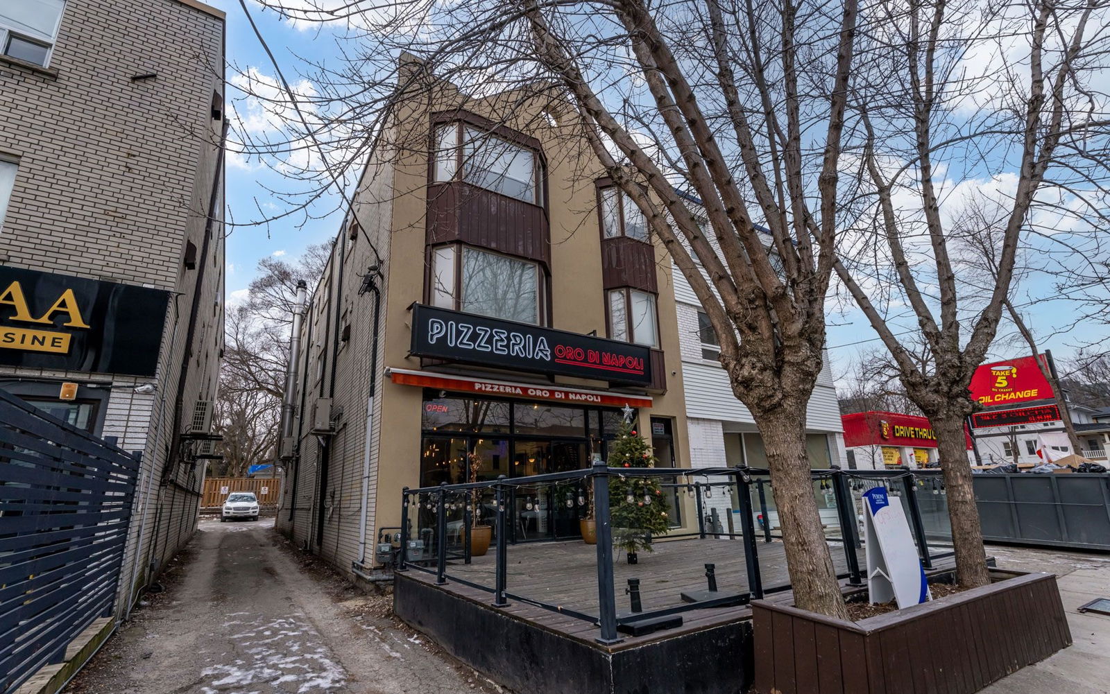 2312 Lake Shore Boulevard West, Etobicoke, Toronto