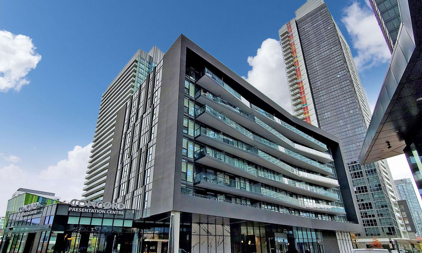 Exterior Side — Newton Condos, Downtown, Toronto