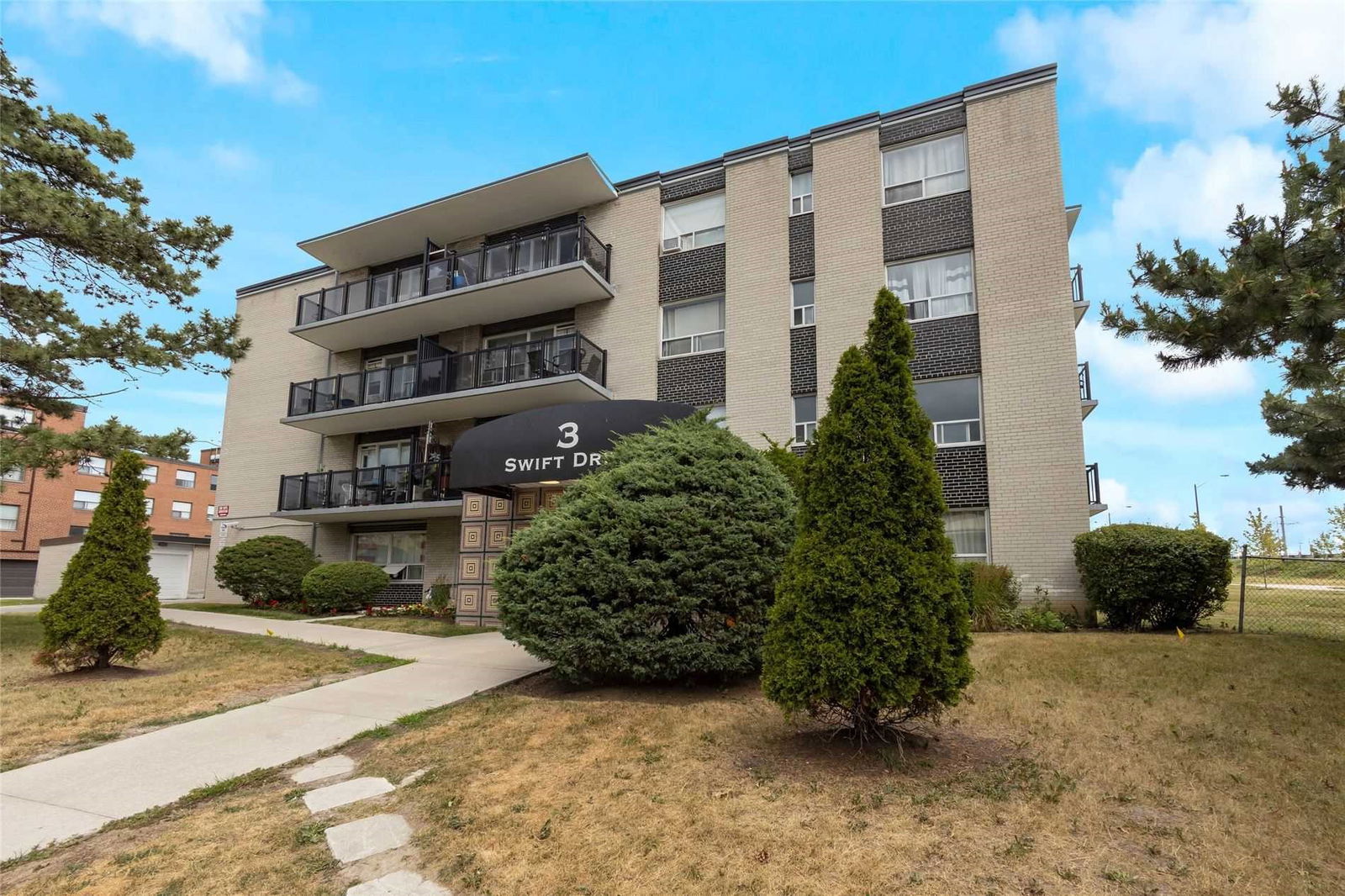 3 Swift Drive, North York, Toronto