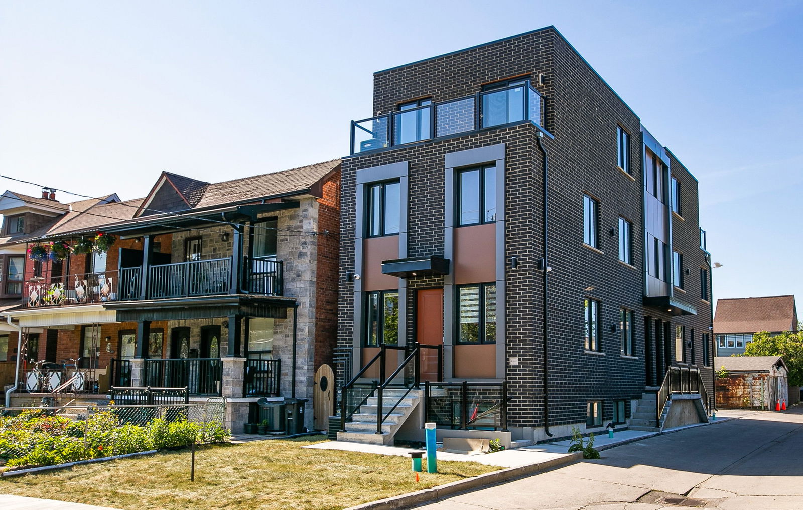 340 Wallace Avenue Townhomes, West End, Toronto