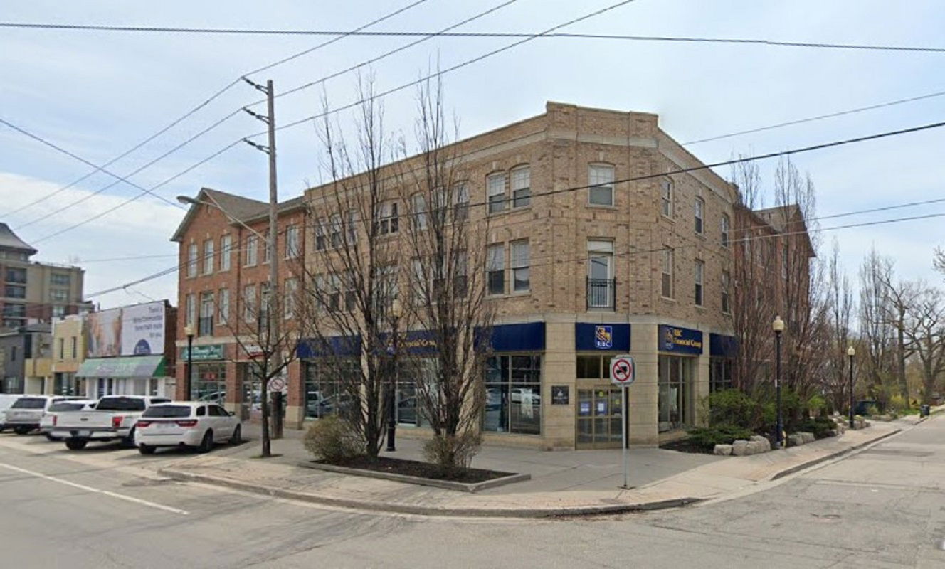 3609 Lake Shore Boulevard West, Etobicoke, Toronto