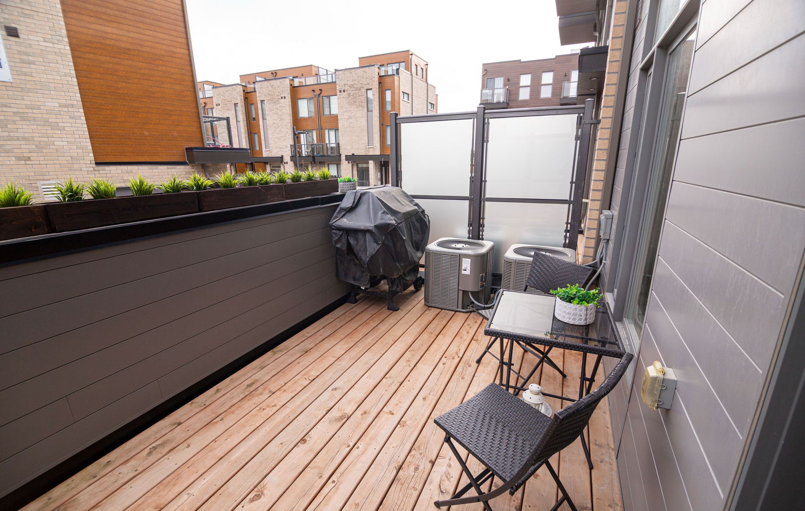 Patio — 133 Green Gardens Boulevard, North York, Toronto