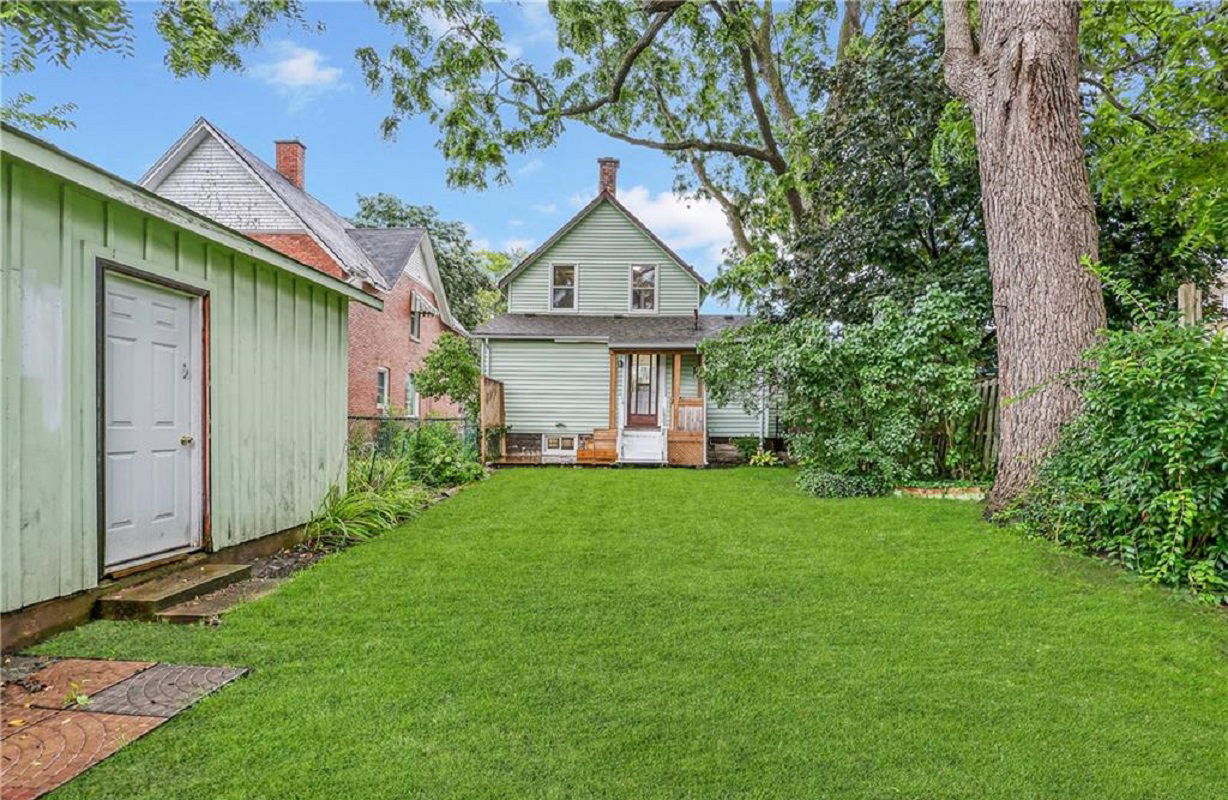 28 Mary Street, Brantford, Toronto