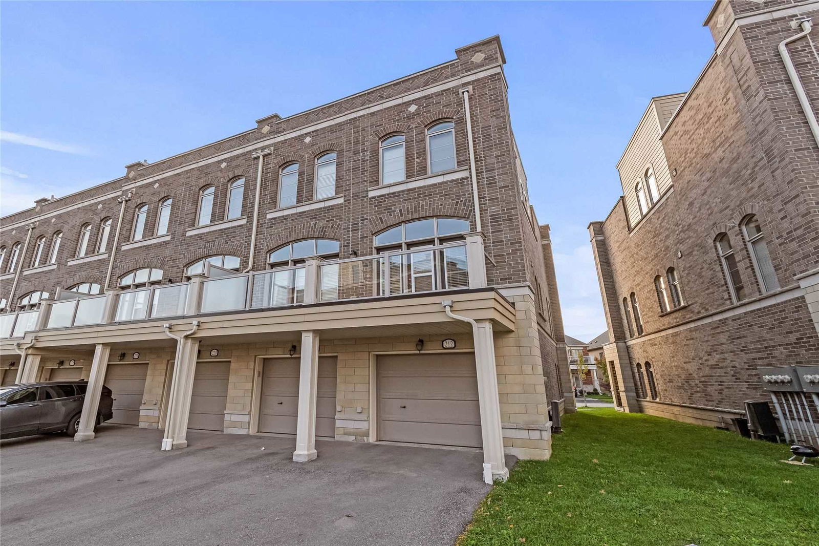 Glad Park Avenue Townhouses, Whitchurch-Stouffville, Toronto