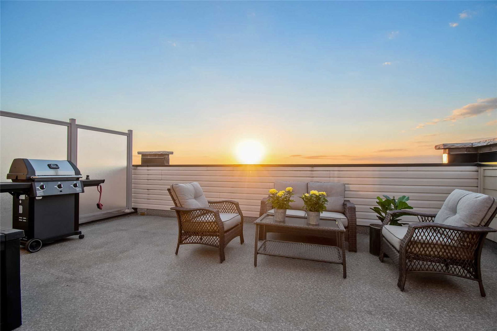 Rooftop Deck — Glad Park Avenue Townhouses, Whitchurch-Stouffville, Toronto