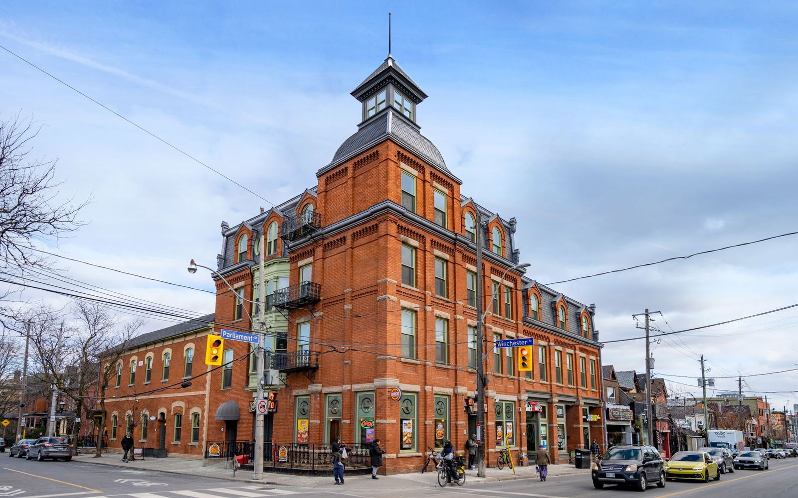 Winchester Gardens, Downtown, Toronto