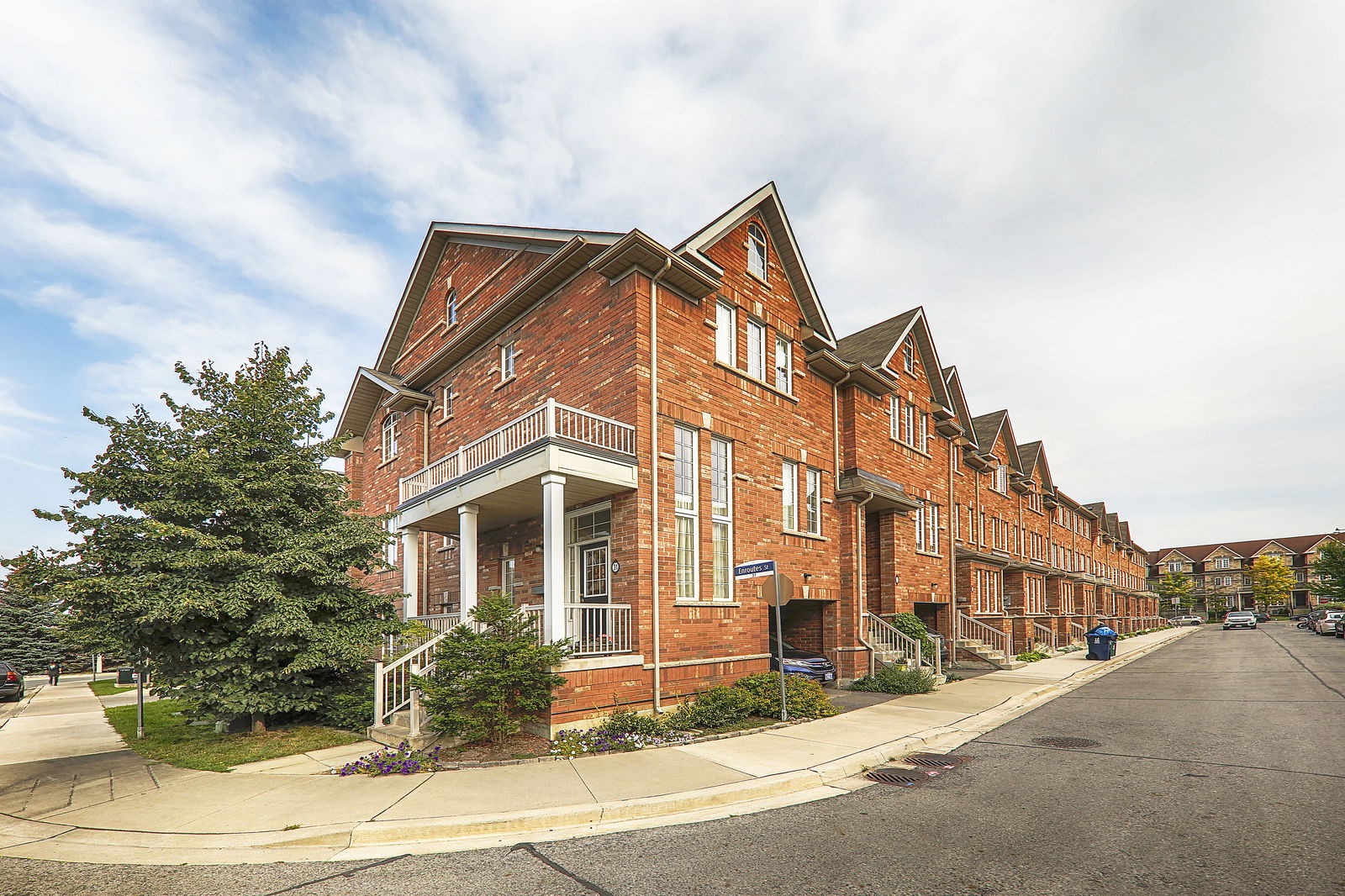 Exterior — Upper Beach Villas Townhomes, East End, Toronto