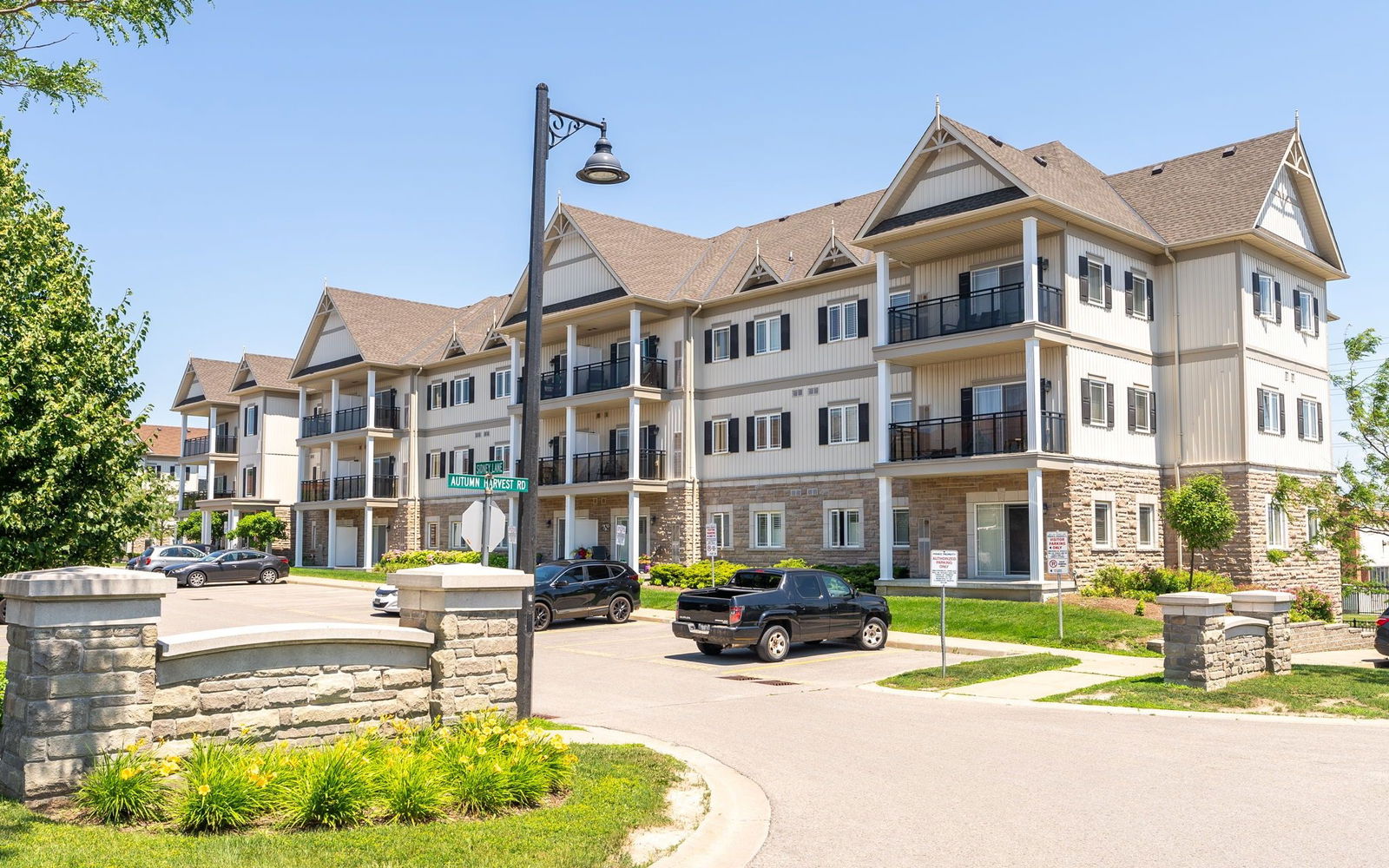 1 Sidney Lane Condos, Clarington, Toronto