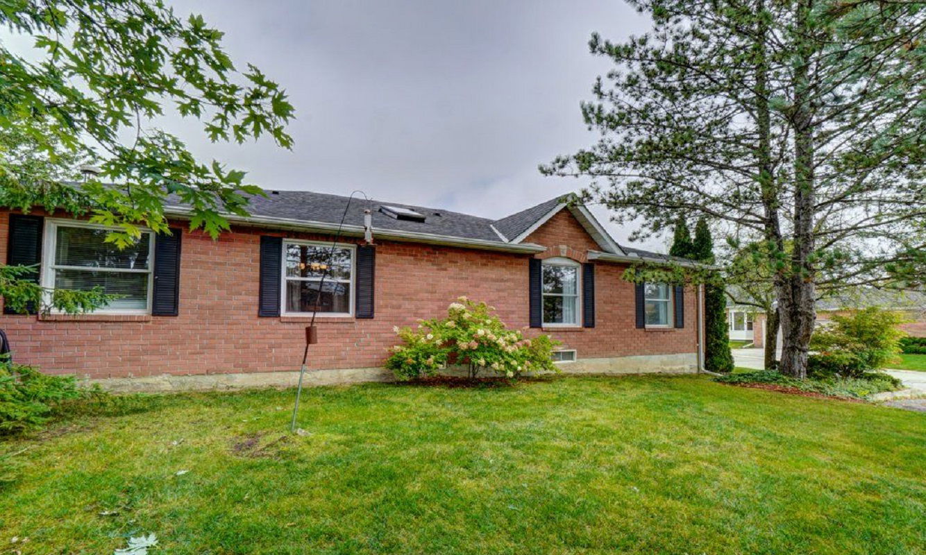 100 South Balsam Street Townhouses, Uxbridge, Toronto