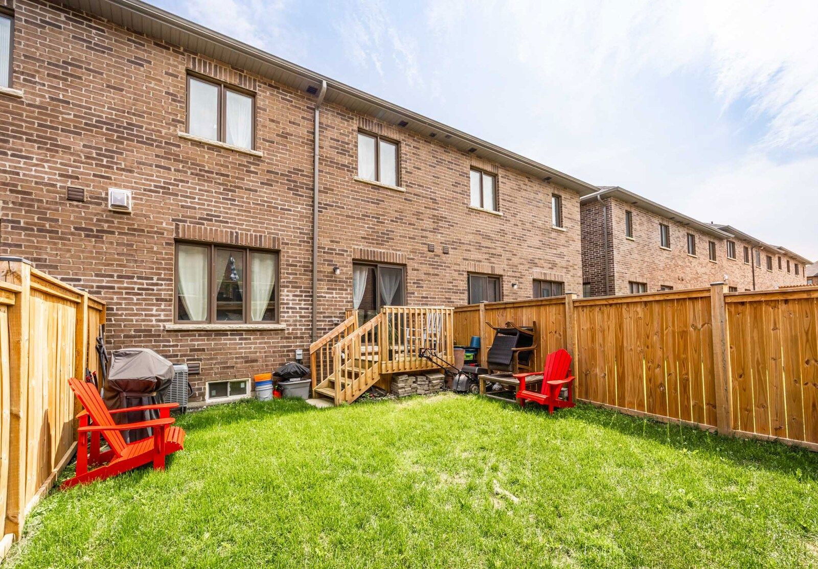 Village Square, Uxbridge, Toronto