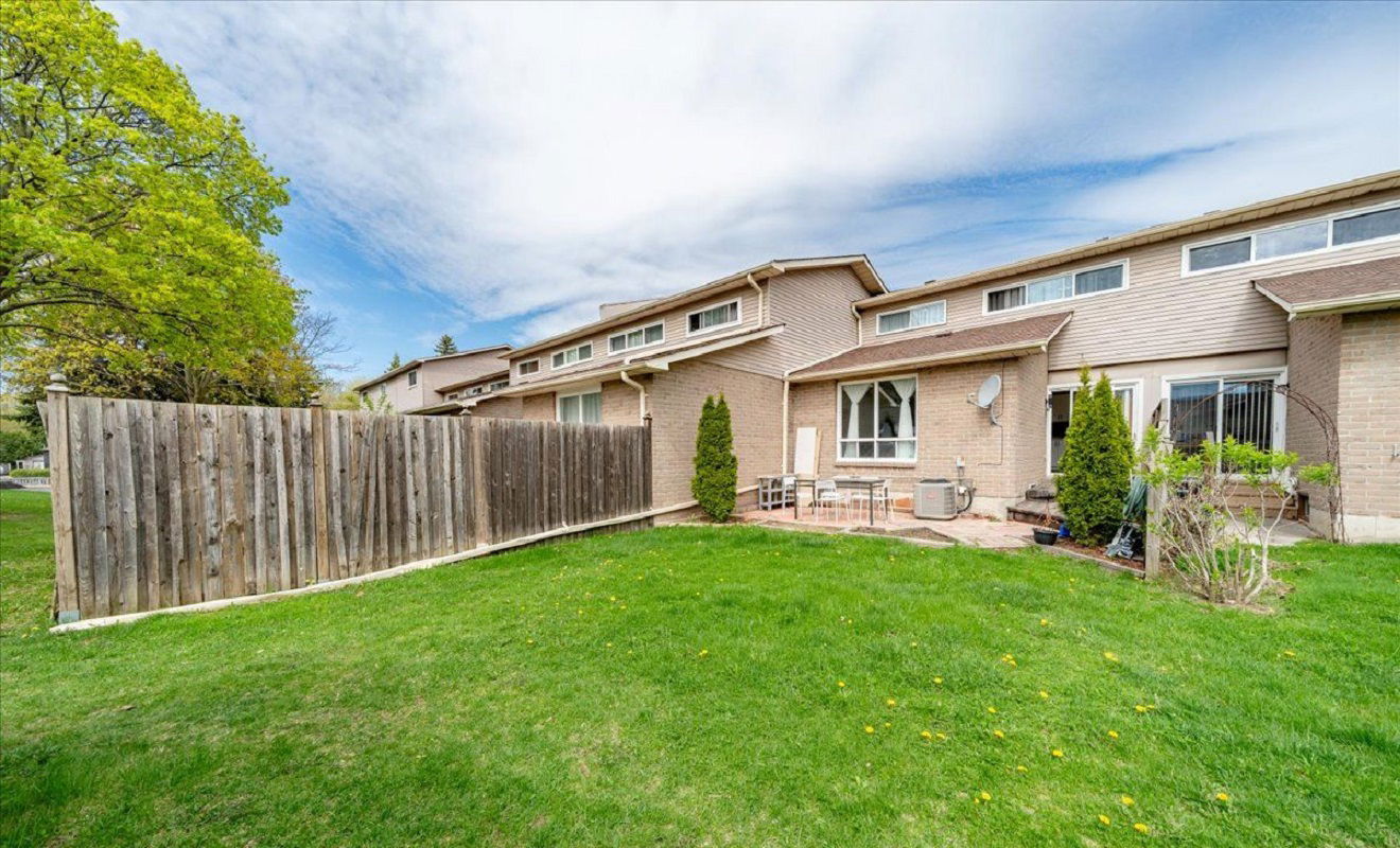 Parkview Gardens, Oshawa, Toronto