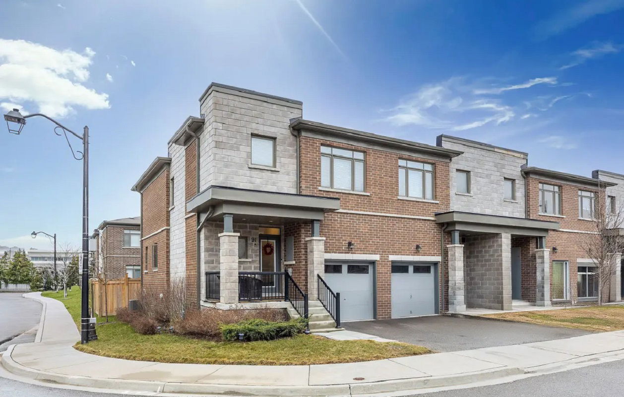 Exterior Side — Towns at Folkstone, Whitby, Toronto