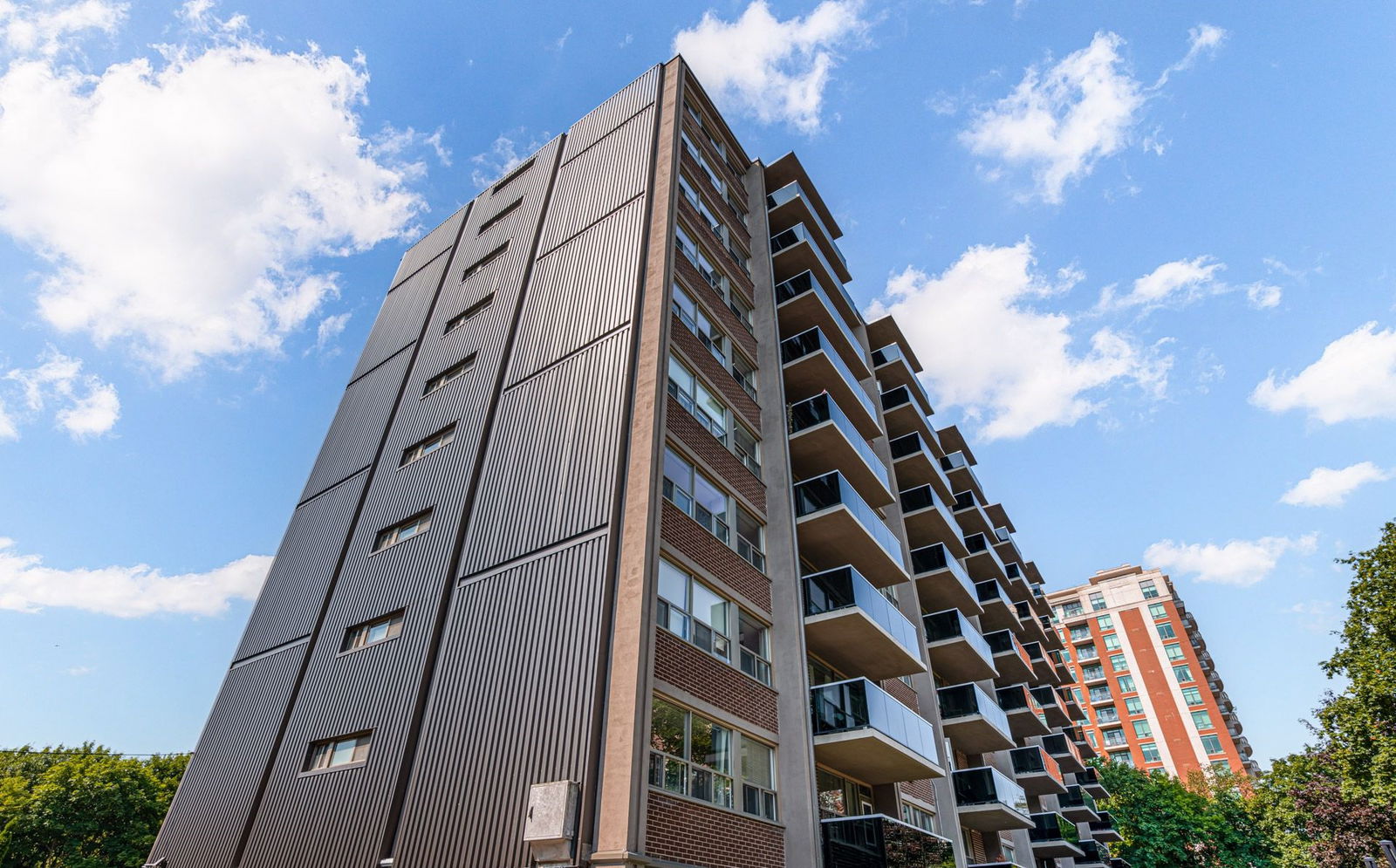 Exterior Side — 345 Merton Street, Midtown, Toronto