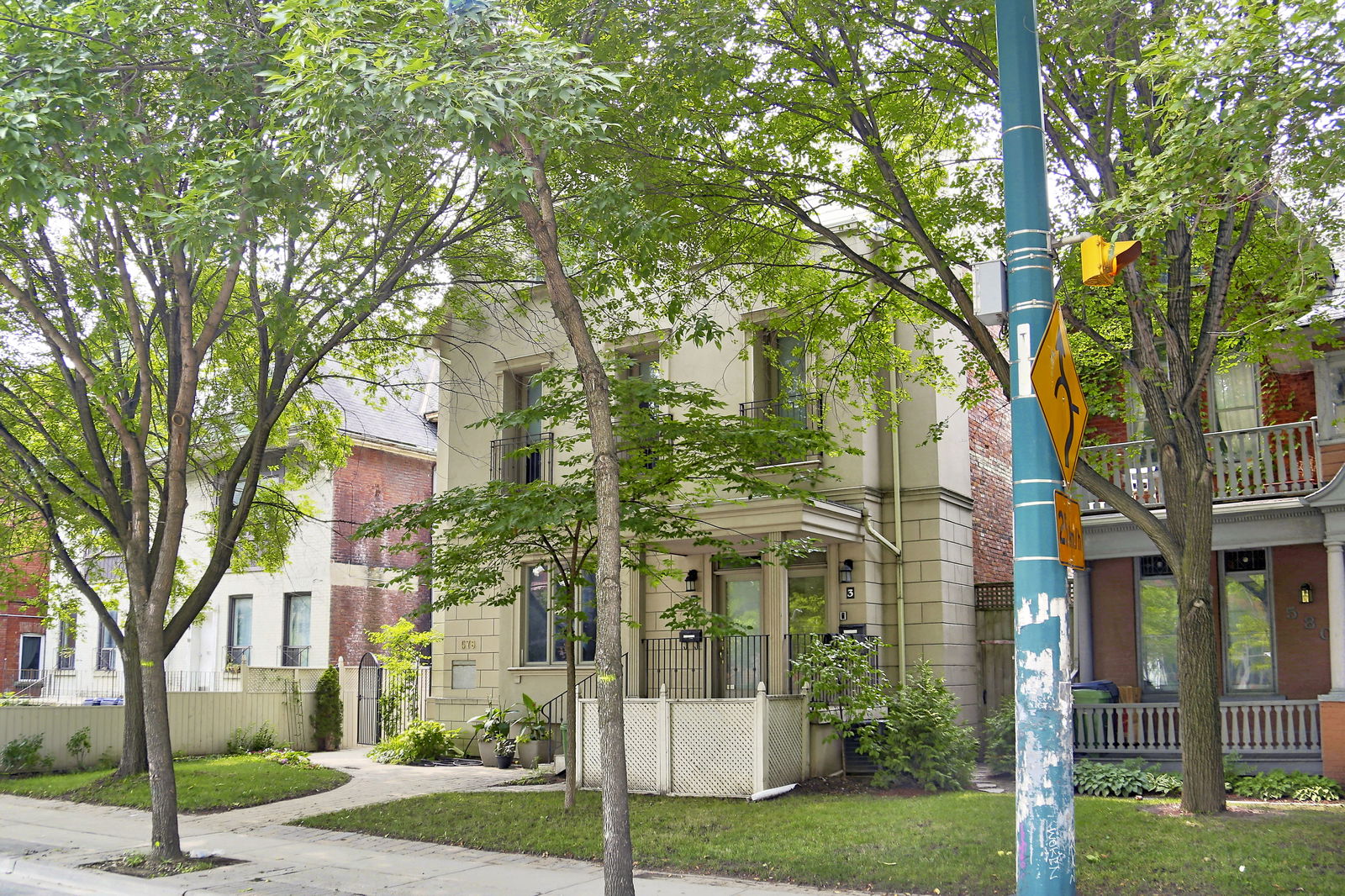 Exterior — 578 Spadina Townhomes, Downtown, Toronto