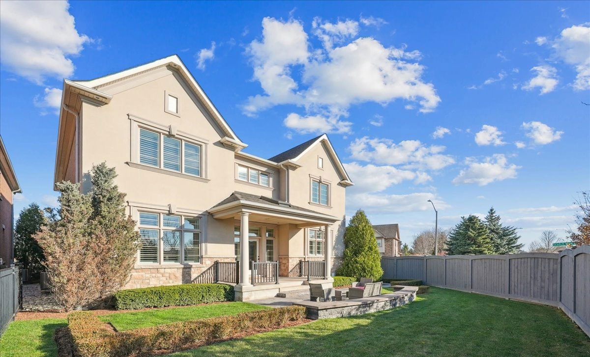 Upper Glen Abbey Condominiums, Oakville, Toronto