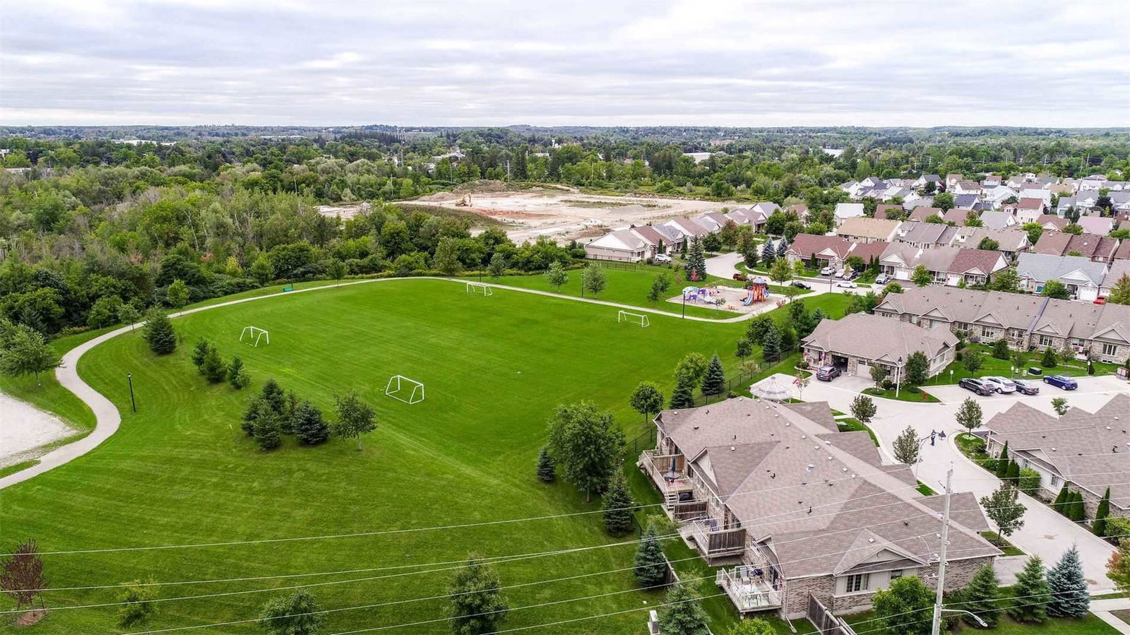 Skyline — Arbour Lane, Halton Hills, Toronto