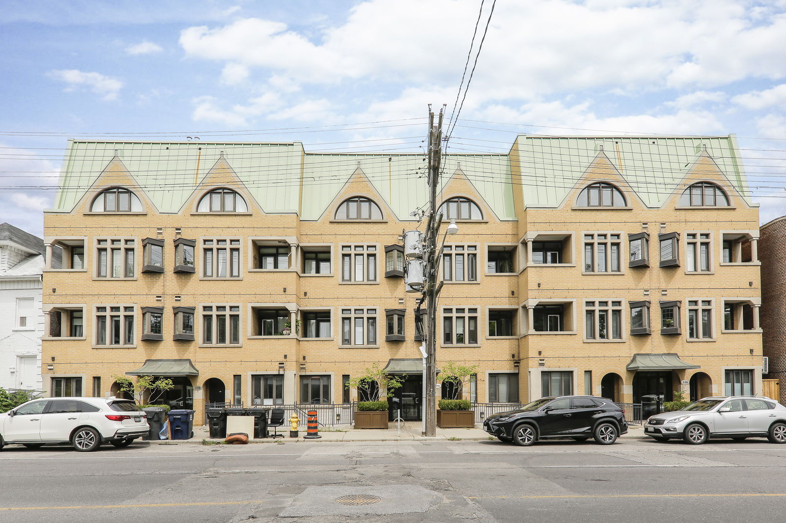 Exterior Facade — Residences of Designers Walk, Downtown, Toronto