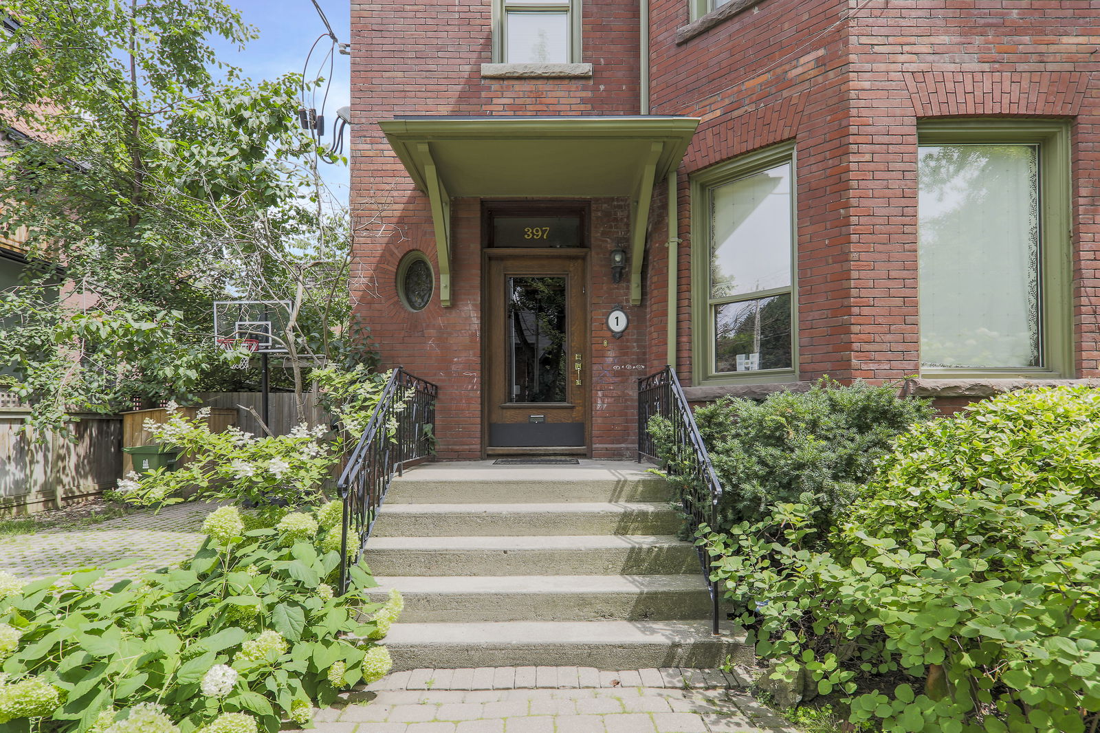 Entrance — The Annex on Brunswick, Downtown, Toronto