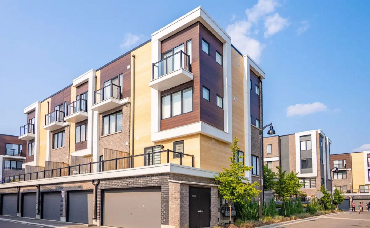 100 Stanley Greene Boulevard, North York, Toronto