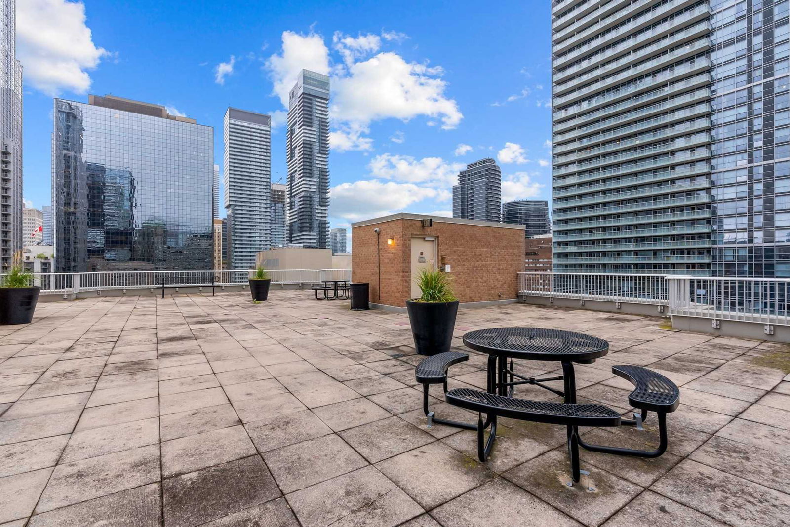 Rooftop Deck — Liberties III Condos, Downtown, Toronto