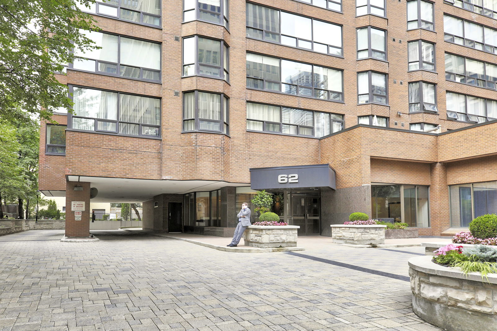 Entrance — Queens Park Place, Downtown, Toronto