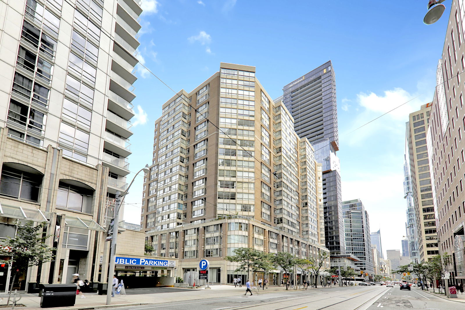 Exterior — The Liberties Condos I & II, Downtown, Toronto