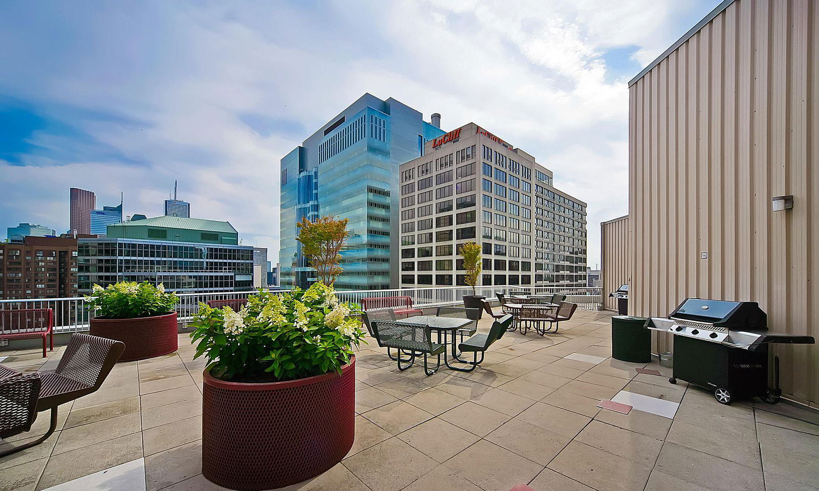 BBQ — The Liberties Condos I & II, Downtown, Toronto