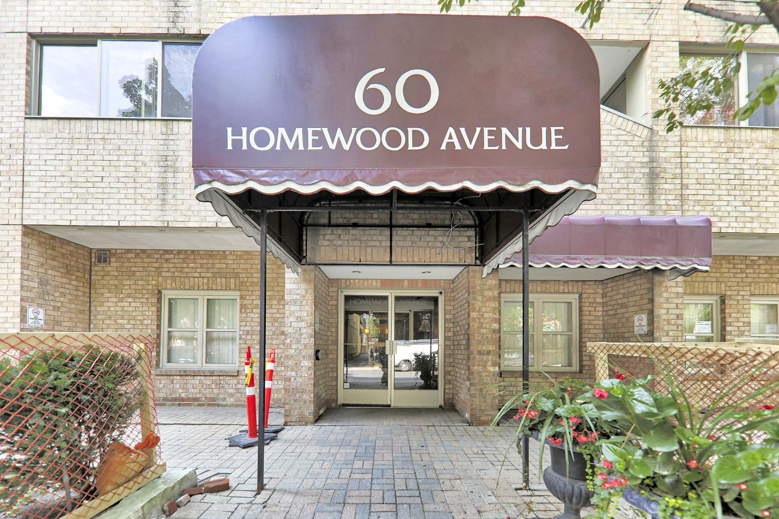 Entrance — L’Esprit Residences, Downtown, Toronto